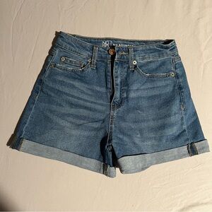 Medium Wash Denim/Jean Shorts